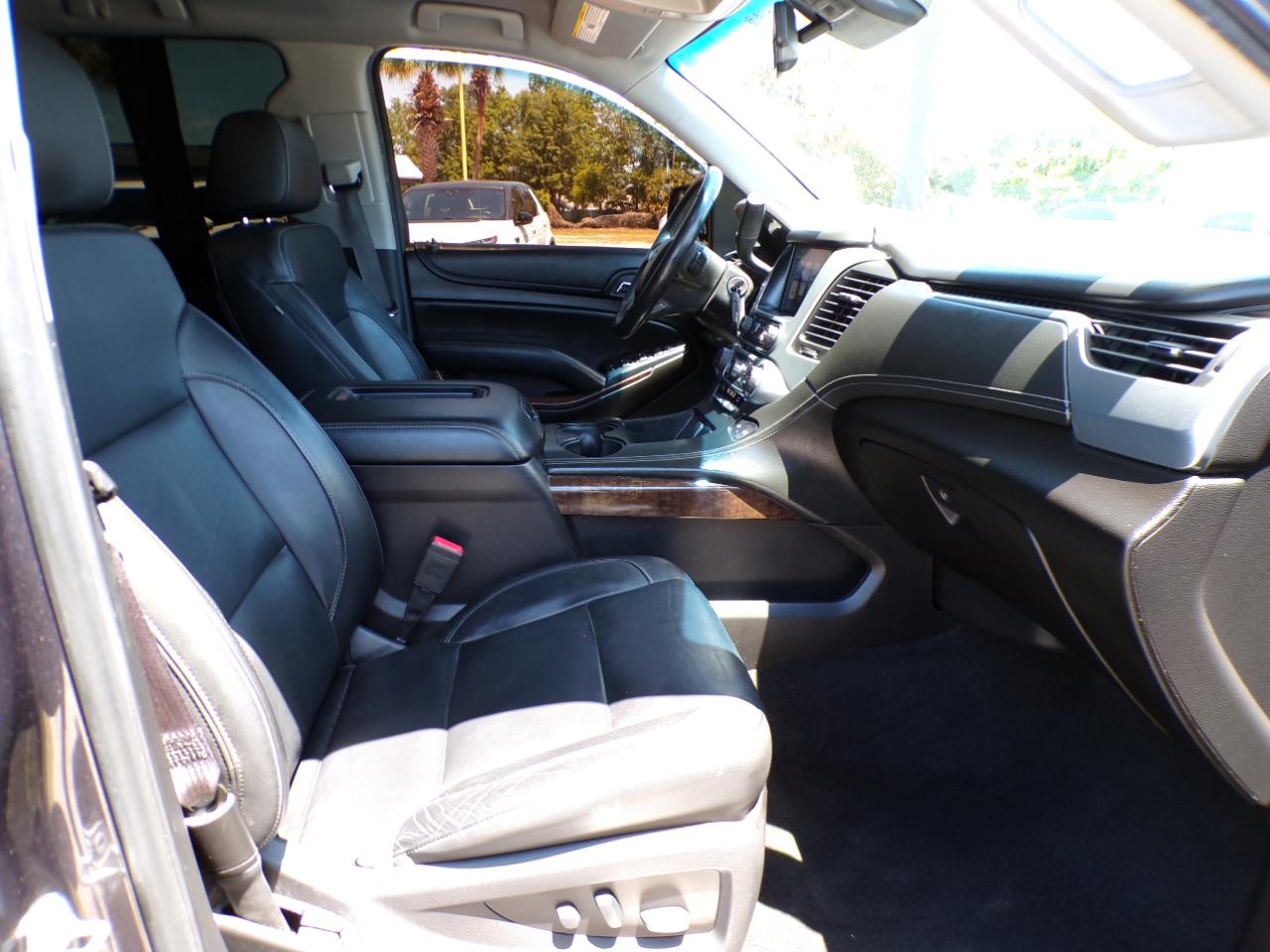 Chevrolet Suburban LT 2017