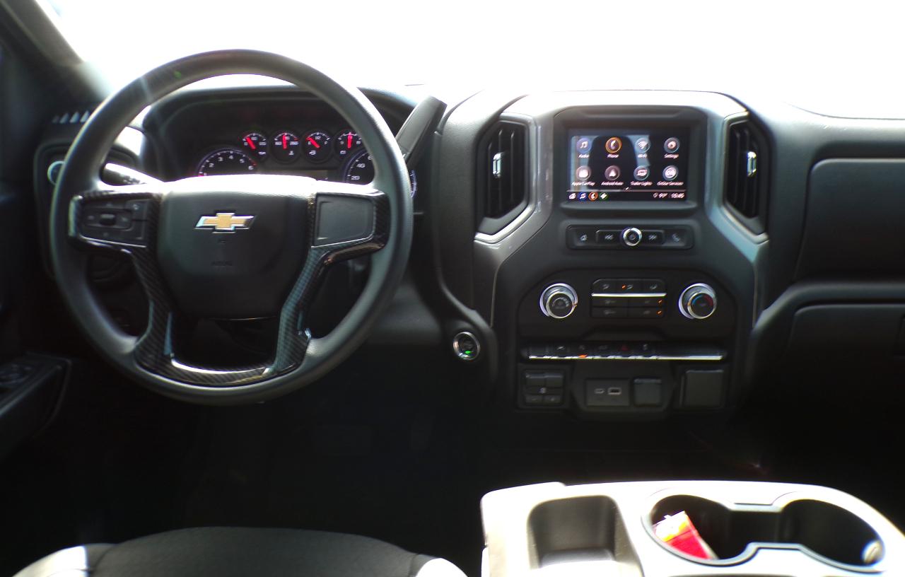 Chevrolet Silverado 1500 Custom Crew Cab 4WD 2023
