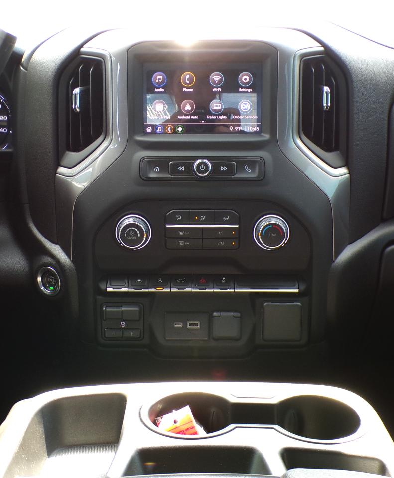 Chevrolet Silverado 1500 Custom Crew Cab 4WD 2023