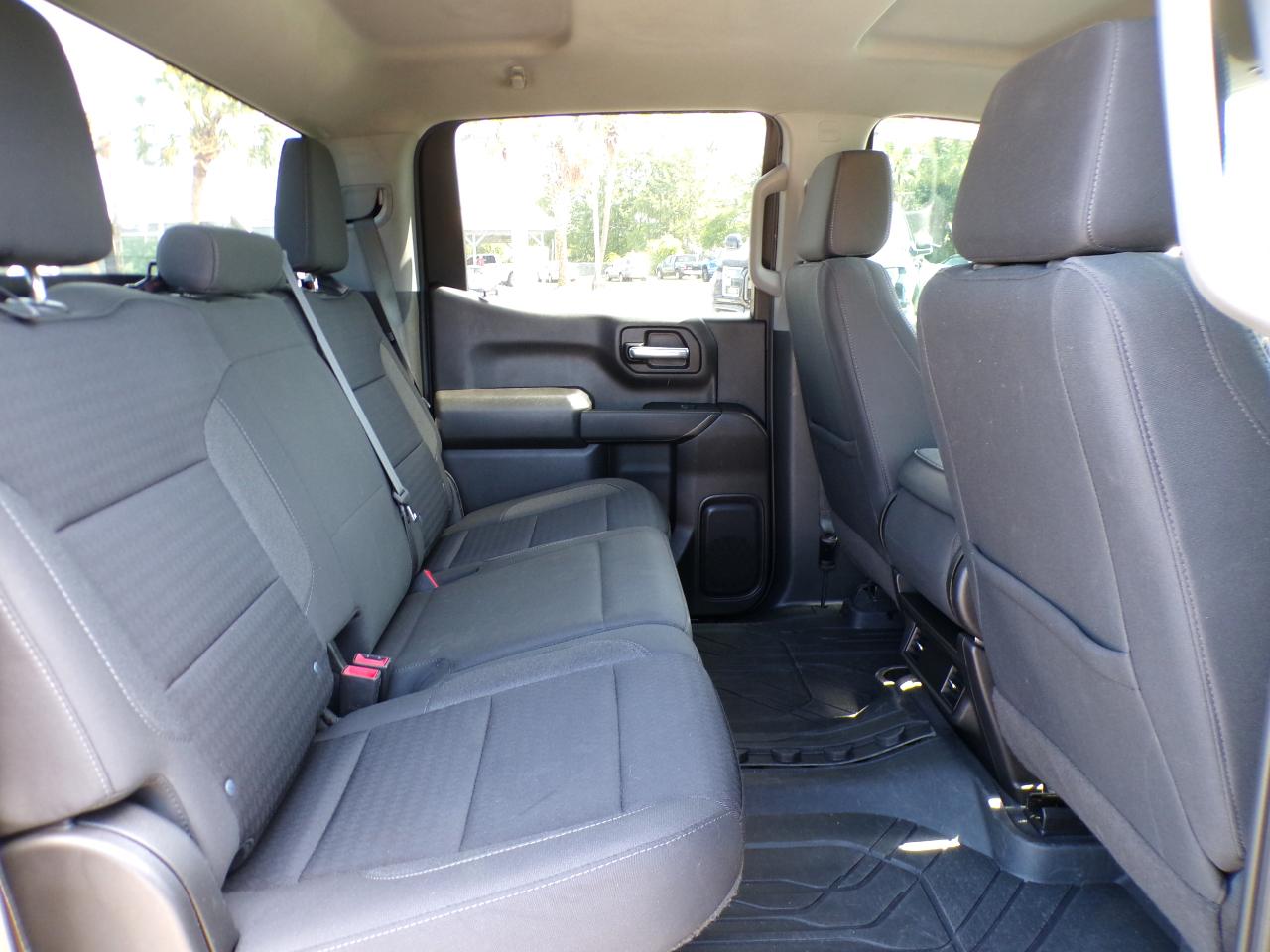 Chevrolet Silverado 1500 Custom Crew Cab 4WD 2023