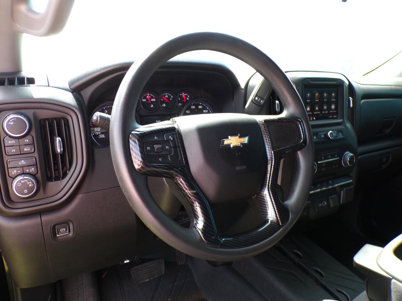 Chevrolet Silverado 1500 Custom Crew Cab 4WD 2023