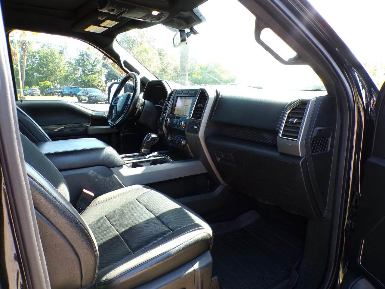 Ford F-150 Raptor SuperCrew 4WD 2019