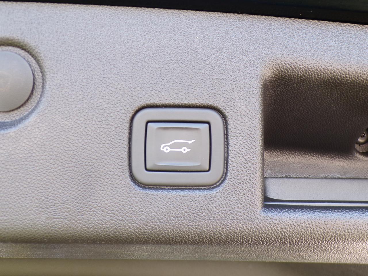 2023 Chevrolet Equinox RS - Photo 8