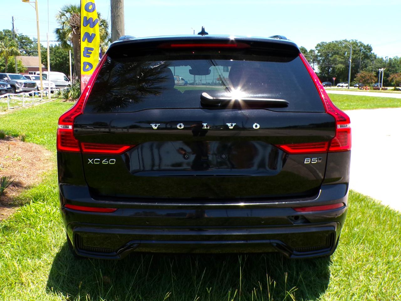 Volvo XC60 B5 Plus Dark AWD 2024