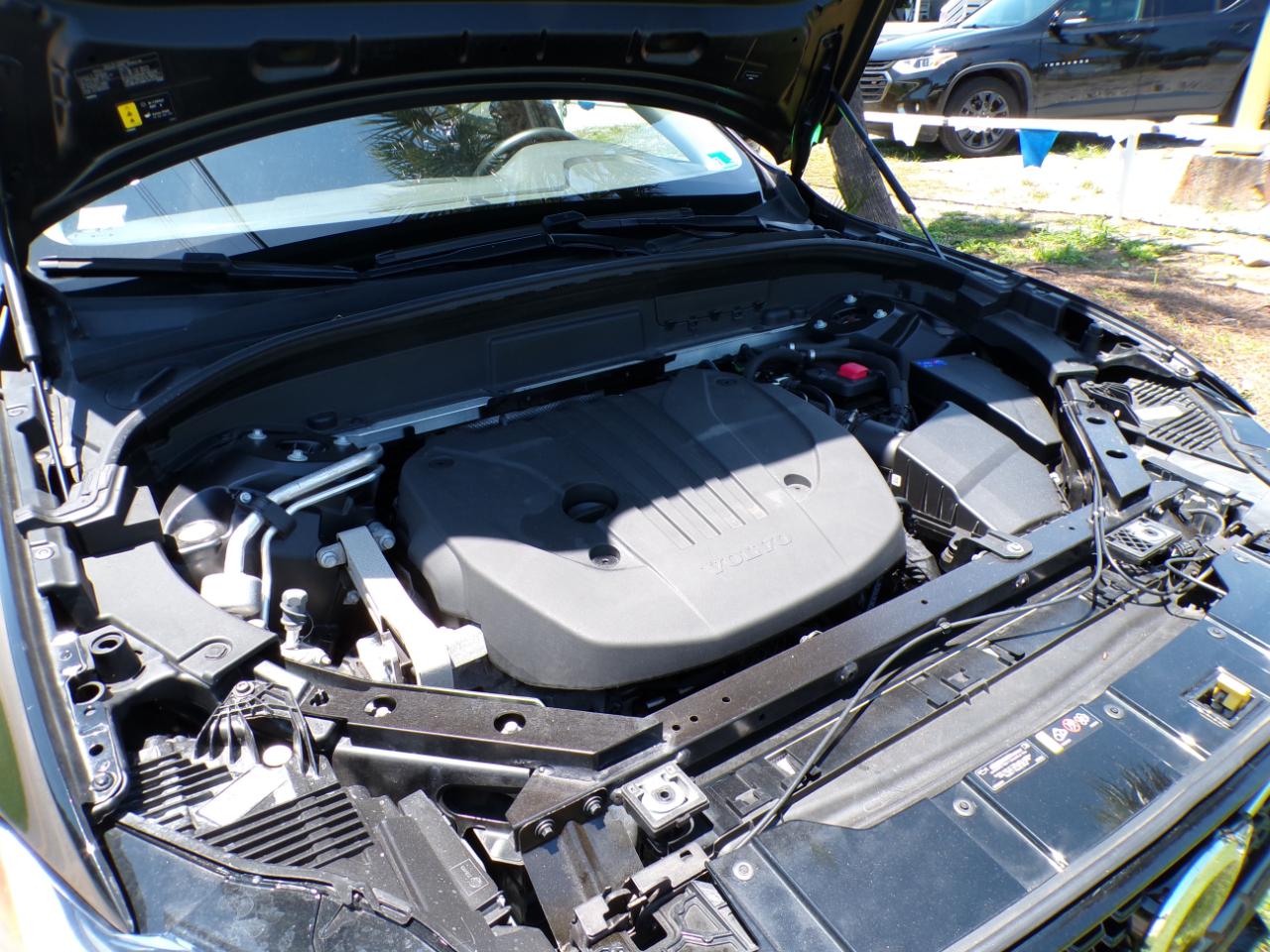 Volvo XC60 B5 Plus Dark AWD 2024