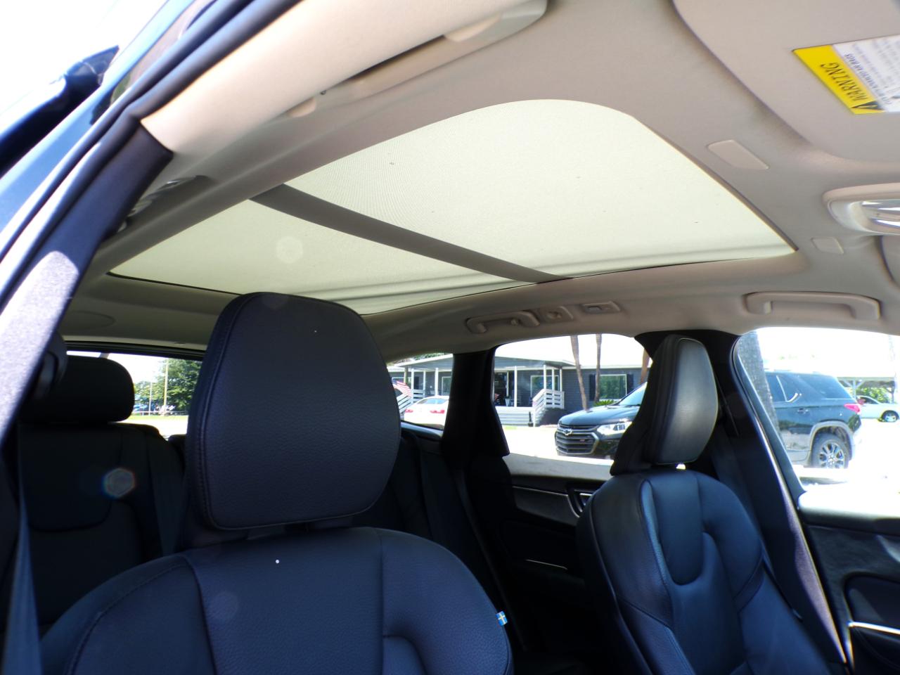 Volvo XC60 B5 Plus Dark AWD 2024