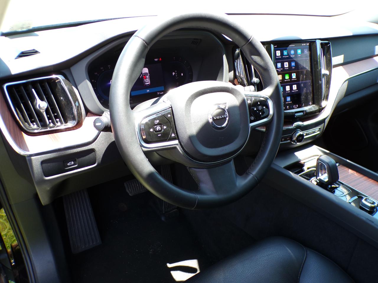 Volvo XC60 B5 Plus Dark AWD 2024
