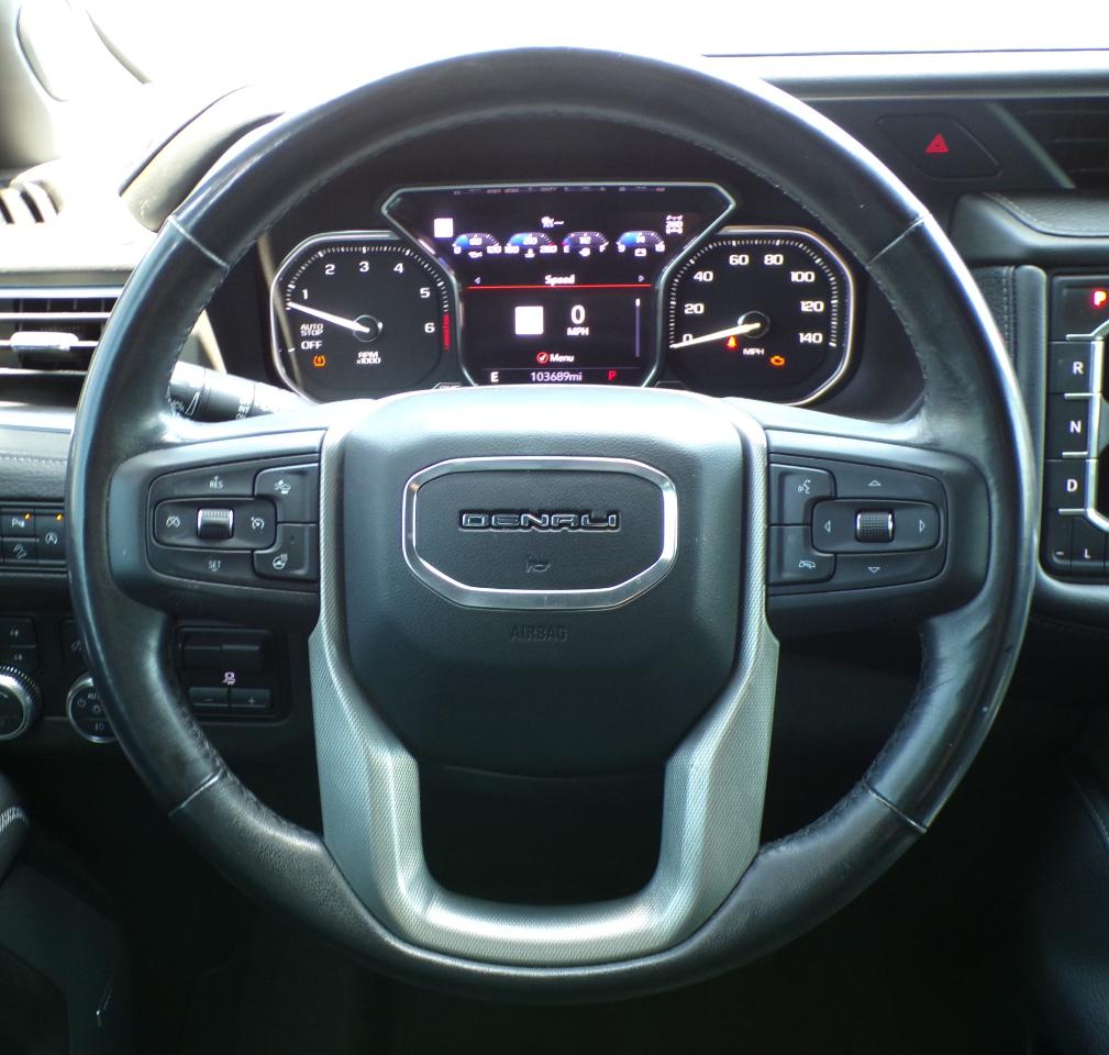 GMC Yukon XL Denali 4WD 2021