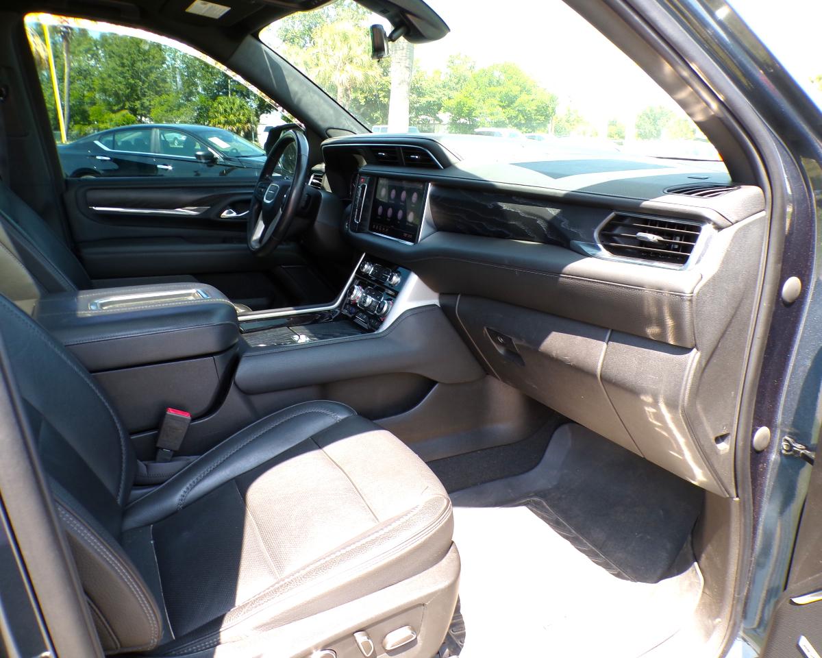 GMC Yukon XL Denali 4WD 2021