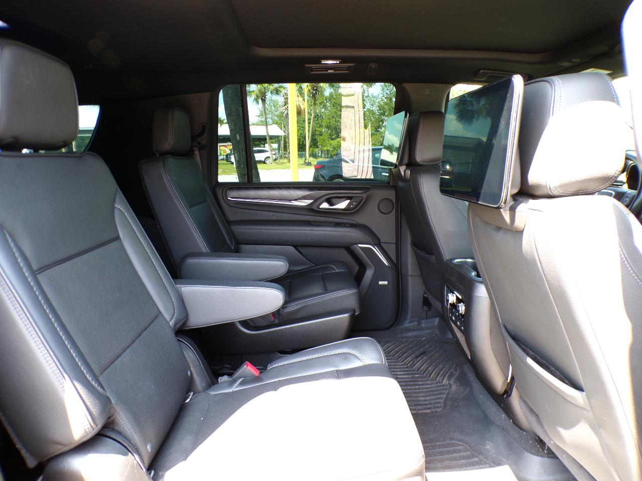 GMC Yukon XL Denali 4WD 2021