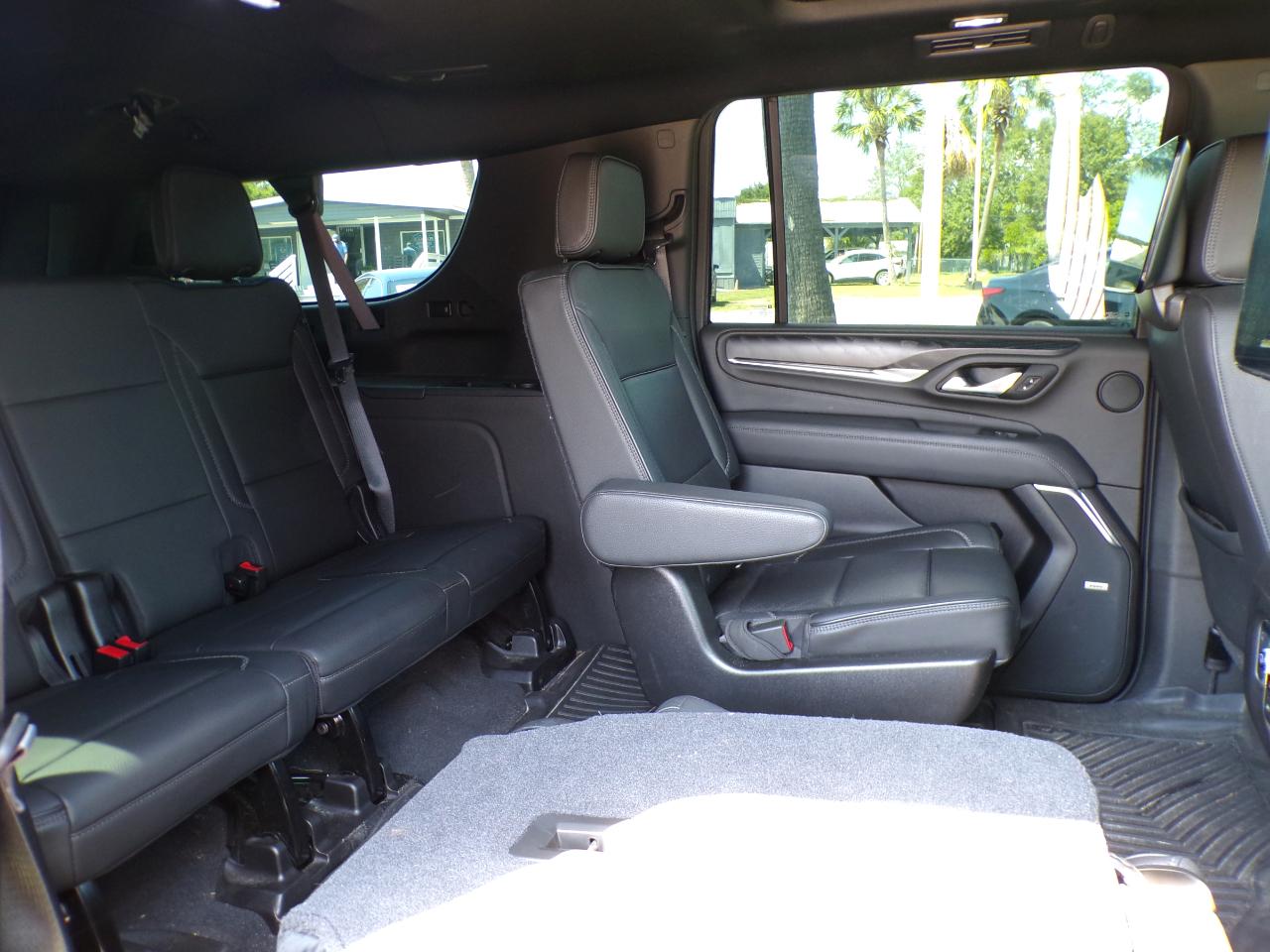 GMC Yukon XL Denali 4WD 2021