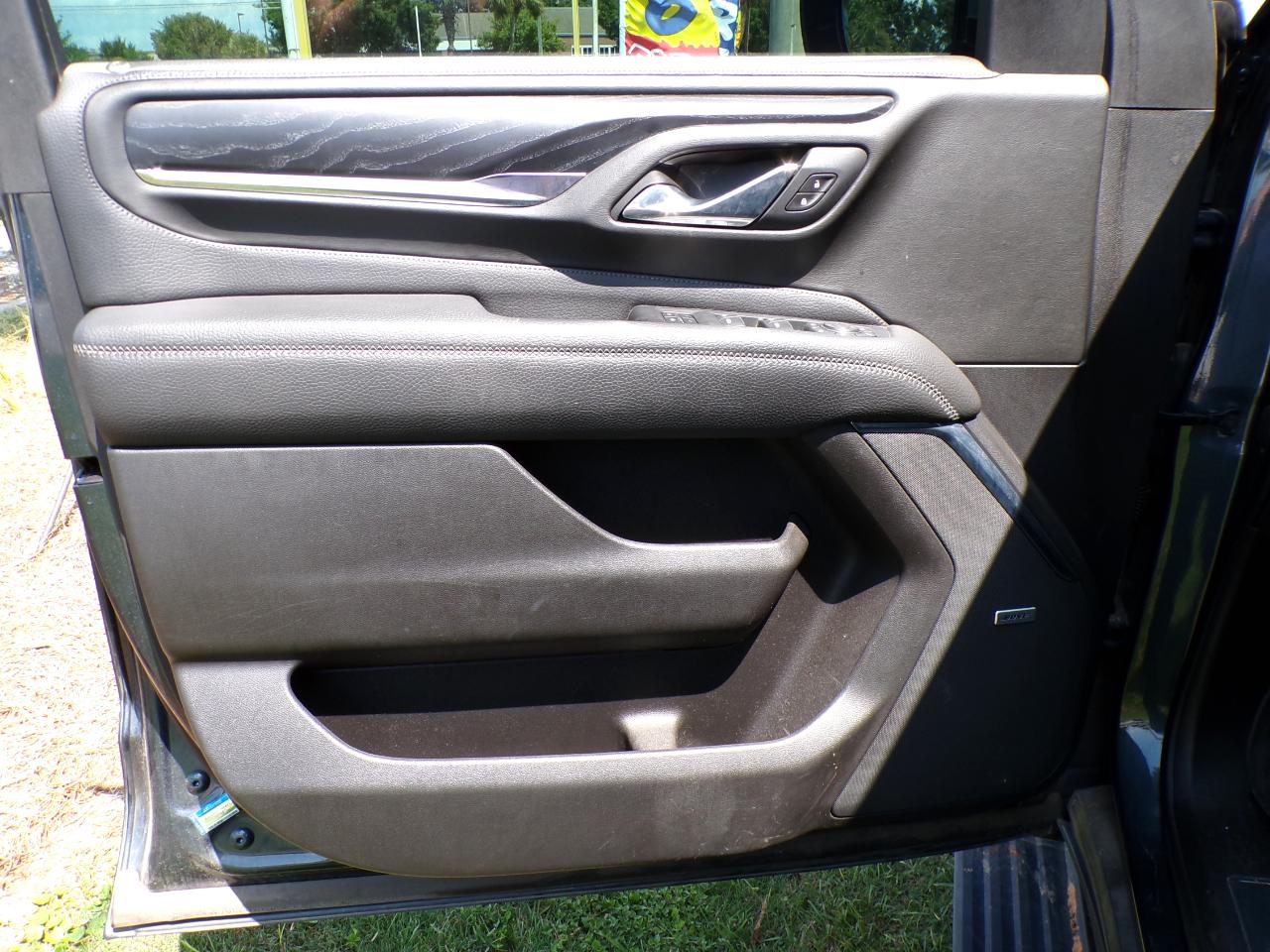 GMC Yukon XL Denali 4WD 2021