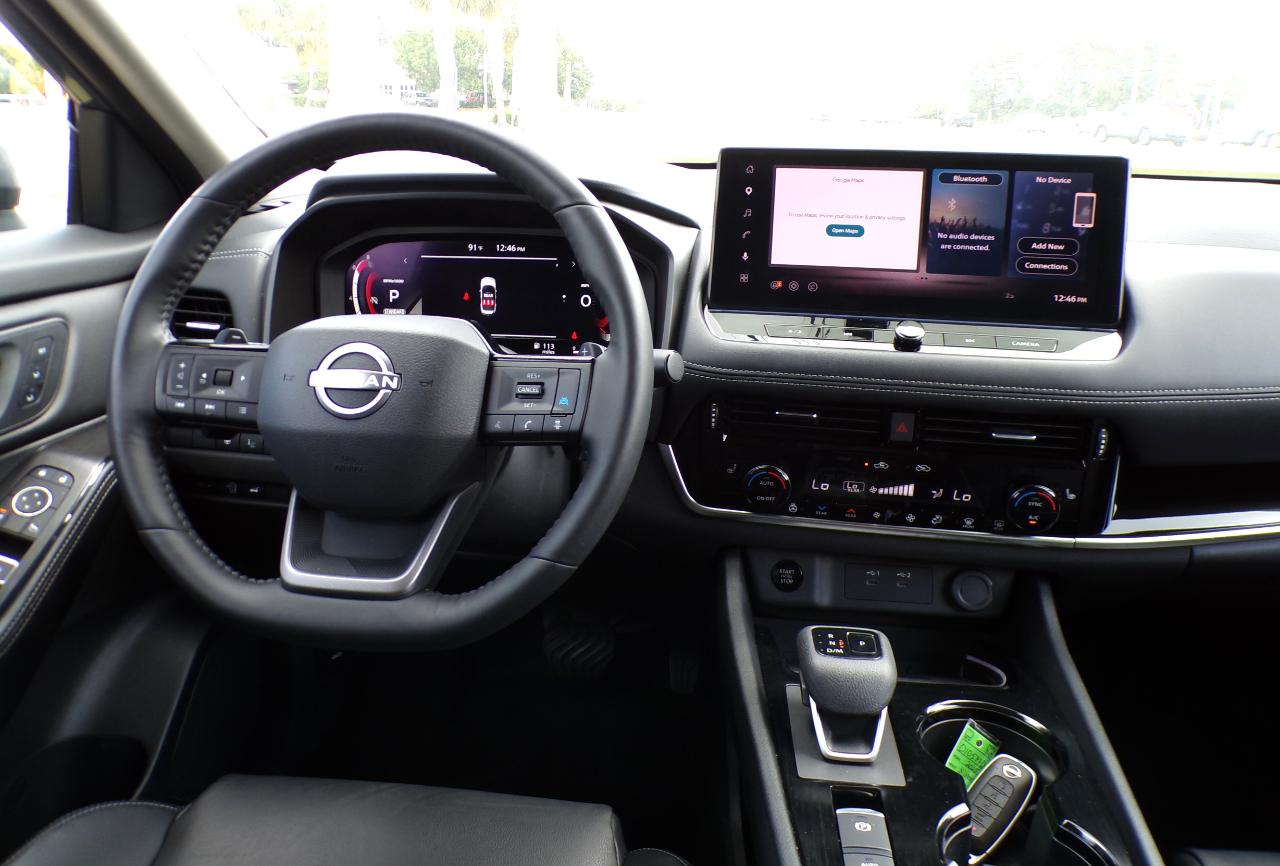 2025 Nissan Rogue SL - Photo 13