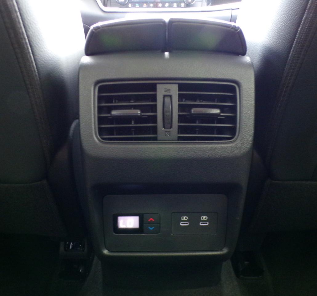 2025 Nissan Rogue SL - Photo 36