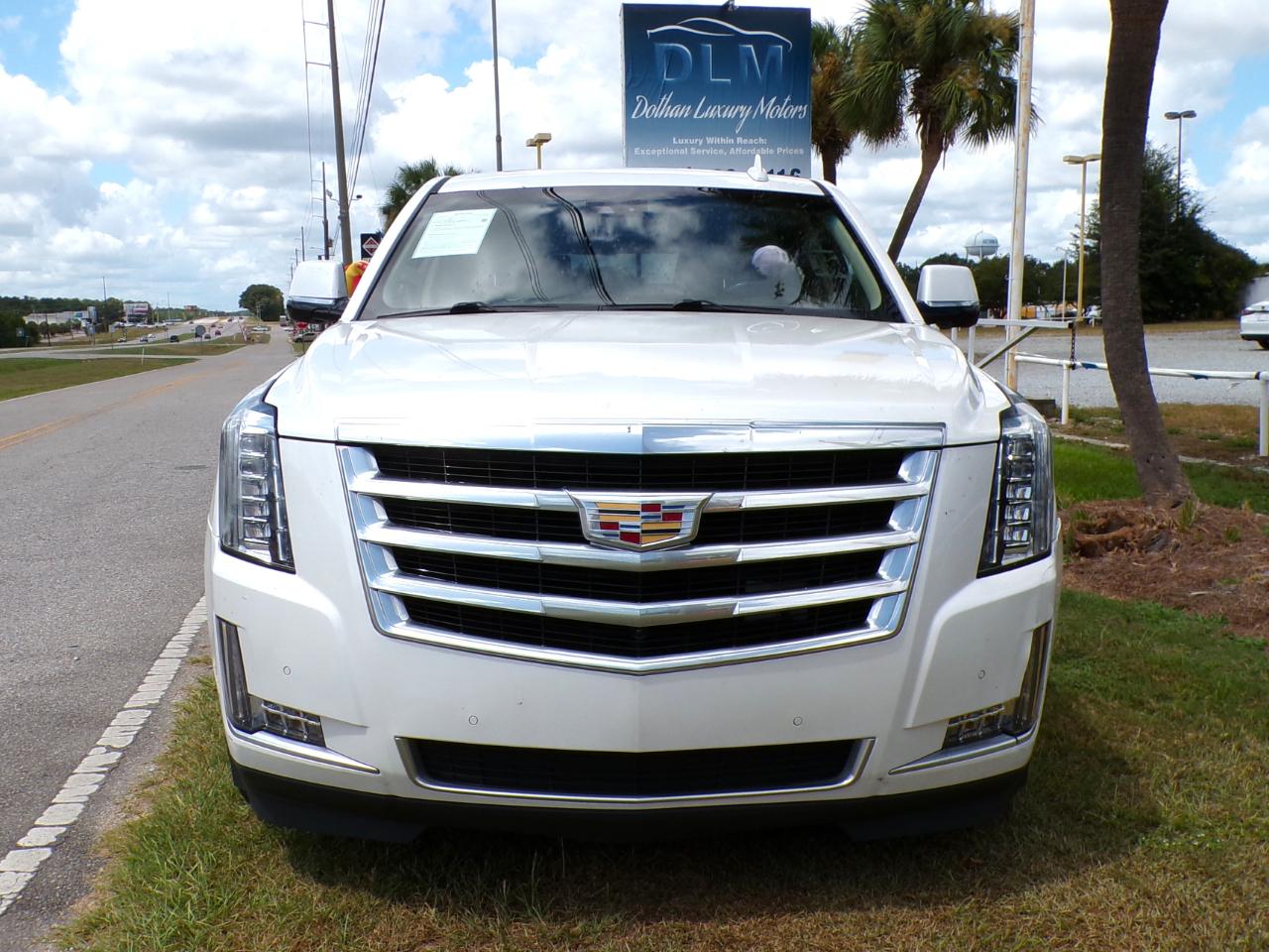 Cadillac Escalade ESV 2WD Luxury 2019