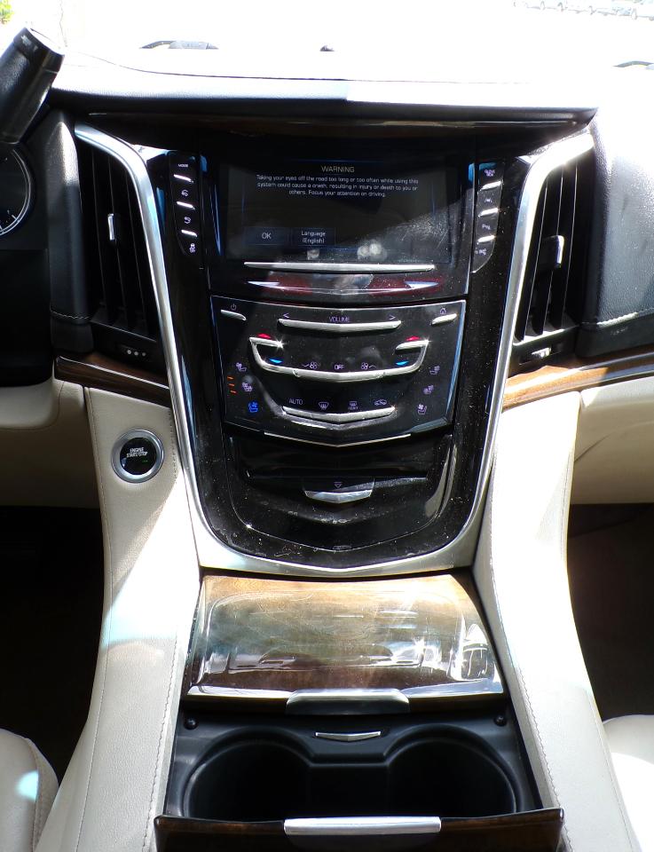 Cadillac Escalade ESV 2WD Luxury 2019