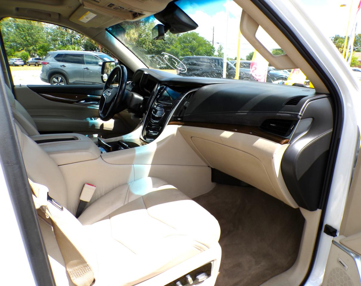 Cadillac Escalade ESV 2WD Luxury 2019