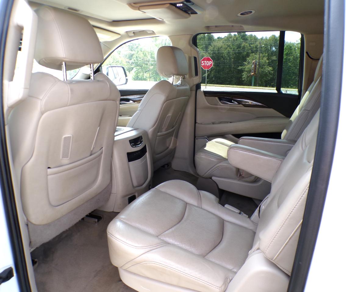 Cadillac Escalade ESV 2WD Luxury 2019