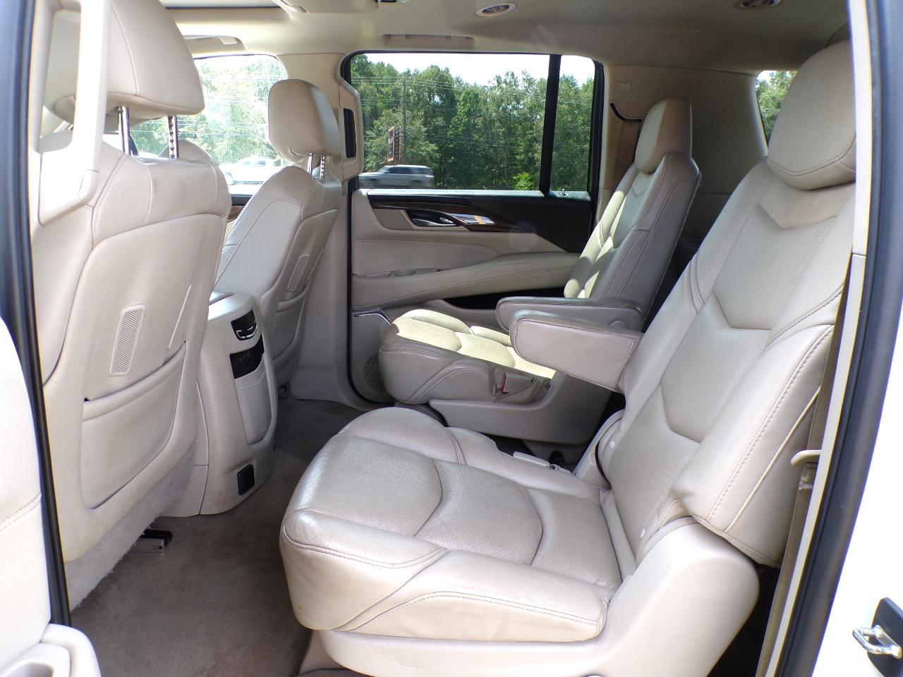 Cadillac Escalade ESV 2WD Luxury 2019