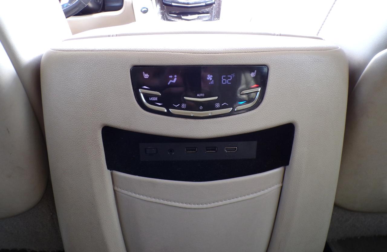 Cadillac Escalade ESV 2WD Luxury 2019