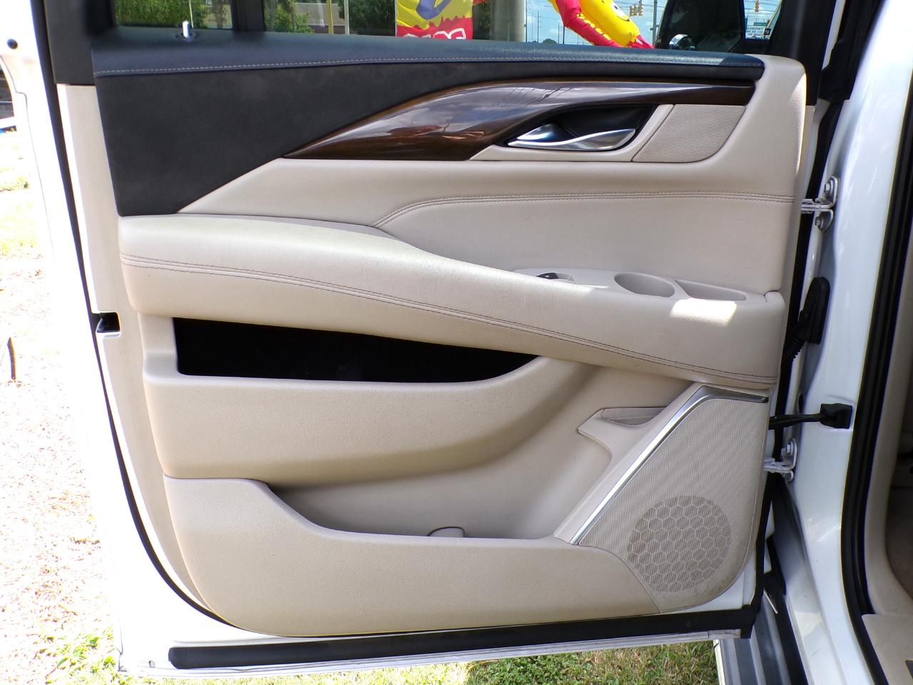 Cadillac Escalade ESV 2WD Luxury 2019