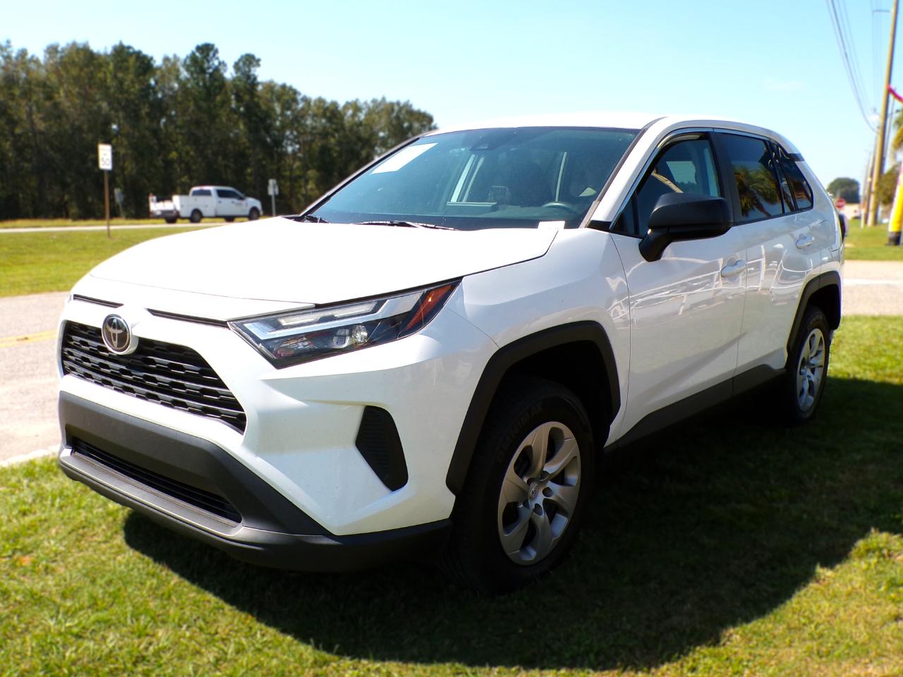 Toyota RAV4 LE AWD 2023