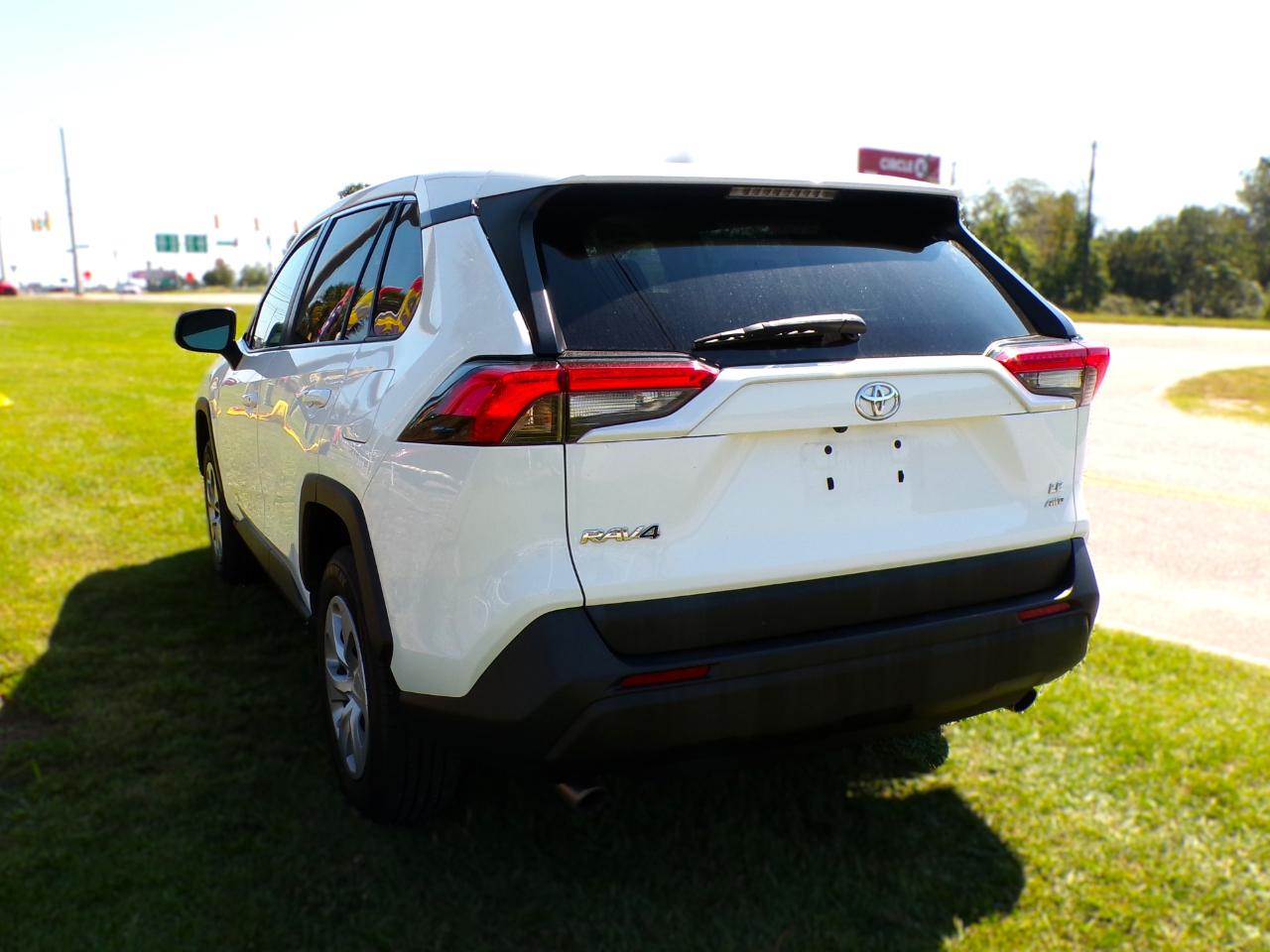 Toyota RAV4 LE AWD 2023