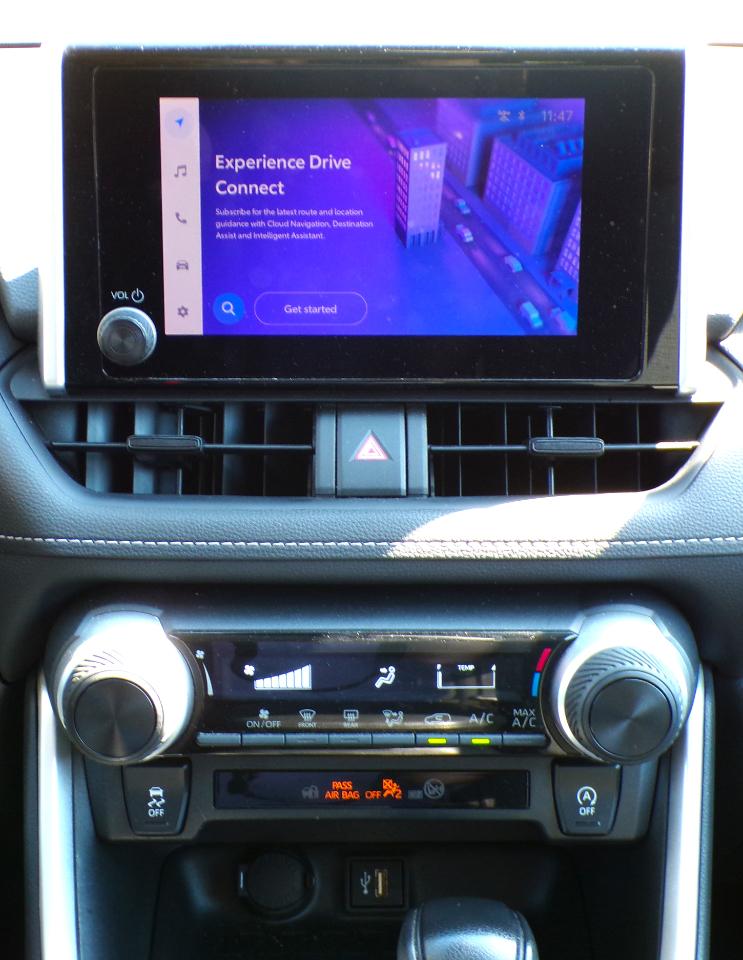 Toyota RAV4 LE AWD 2023