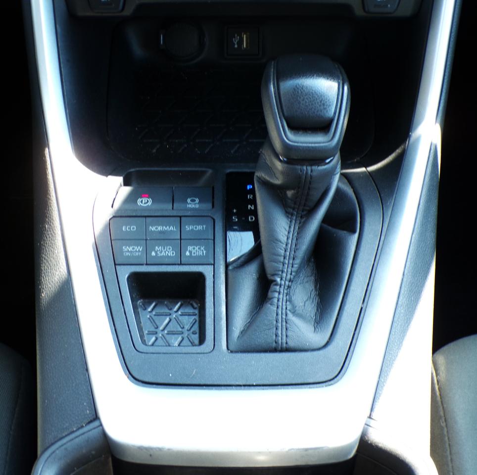 Toyota RAV4 LE AWD 2023
