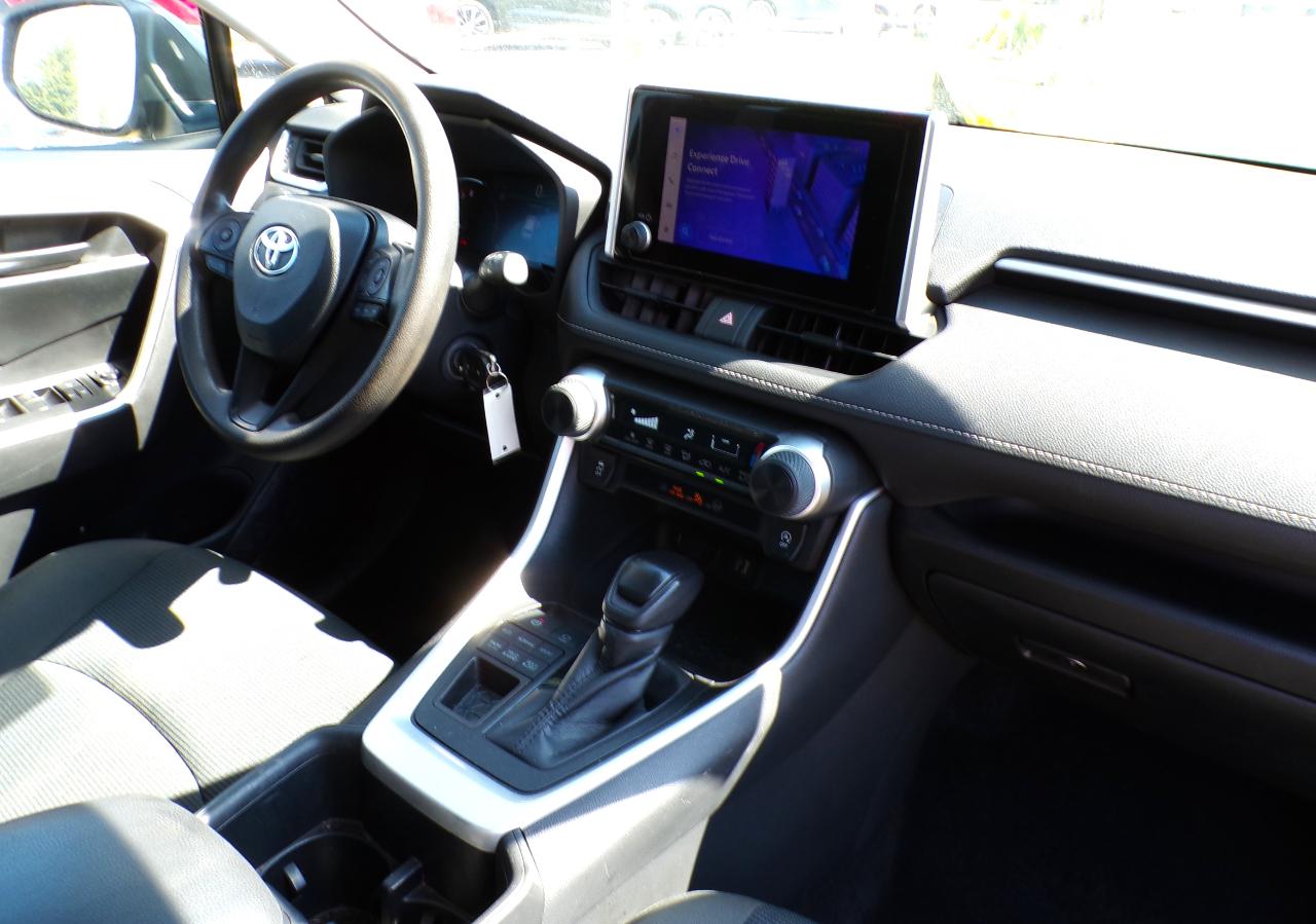 Toyota RAV4 LE AWD 2023