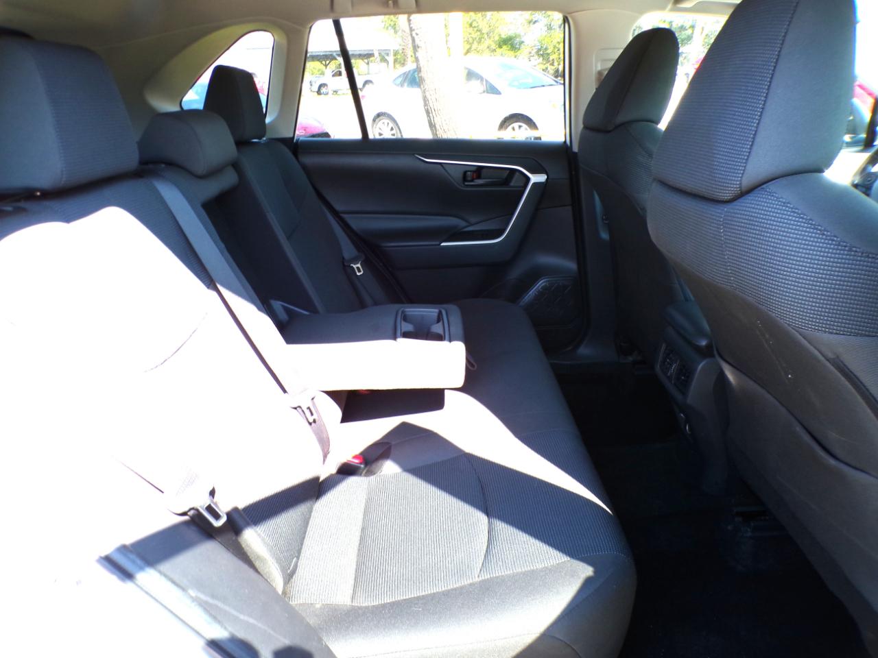 Toyota RAV4 LE AWD 2023