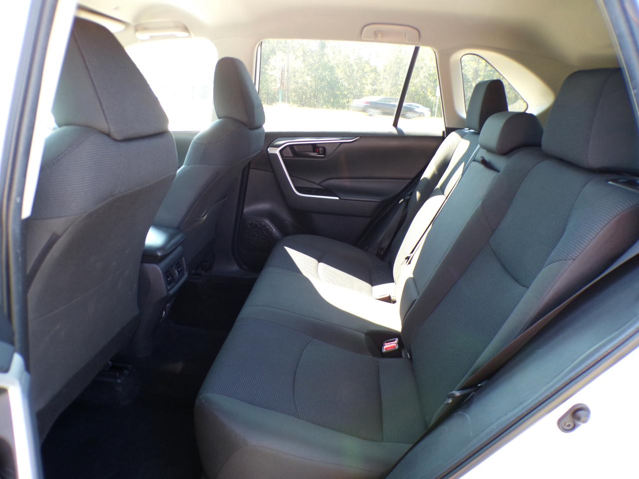 Toyota RAV4 LE AWD 2023