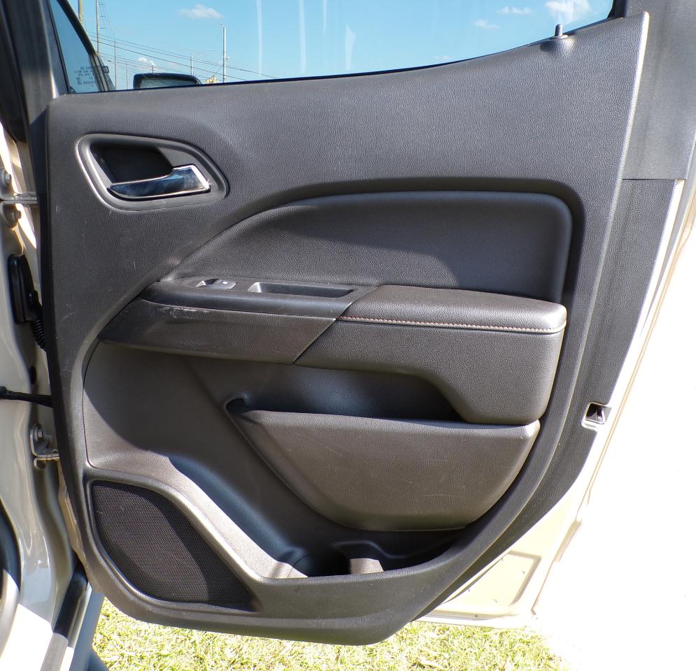 GMC Canyon AT4 Crew Cab w/Cloth 4WD 2021