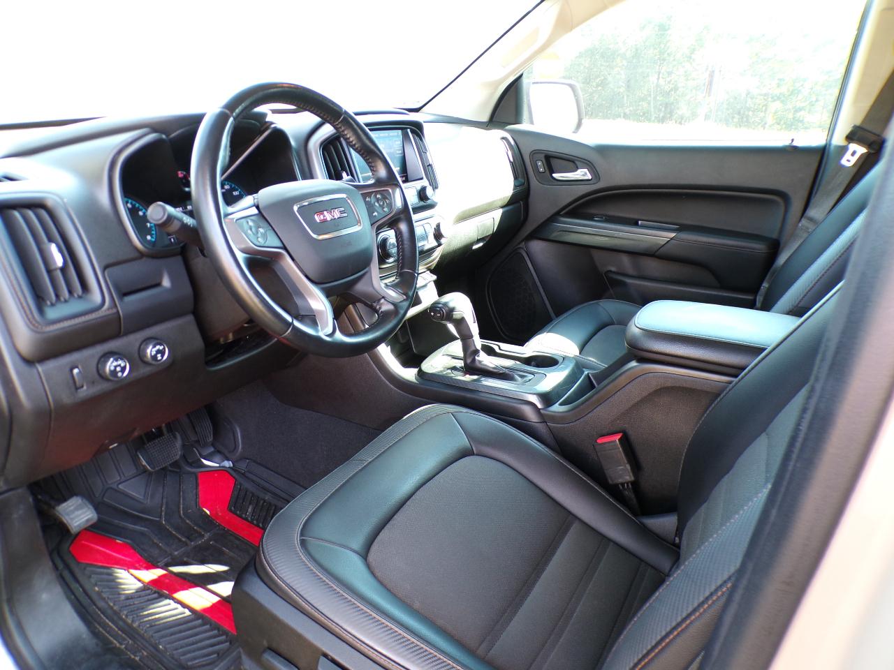 GMC Canyon AT4 Crew Cab w/Cloth 4WD 2021