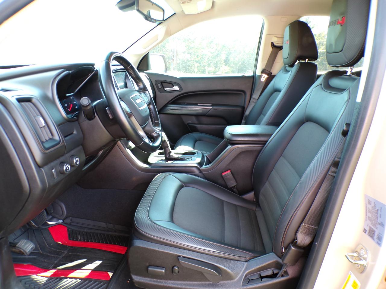 GMC Canyon AT4 Crew Cab w/Cloth 4WD 2021
