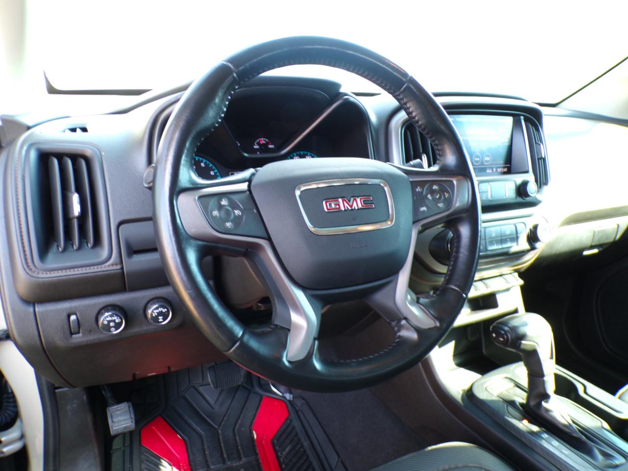 GMC Canyon AT4 Crew Cab w/Cloth 4WD 2021