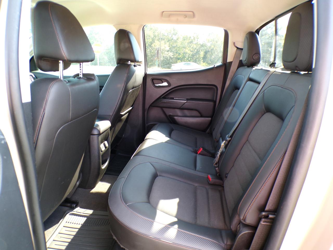 GMC Canyon AT4 Crew Cab w/Cloth 4WD 2021