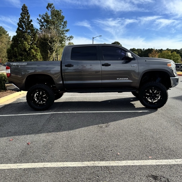 Toyota Tundra  2015 Toyota Tundra  2015