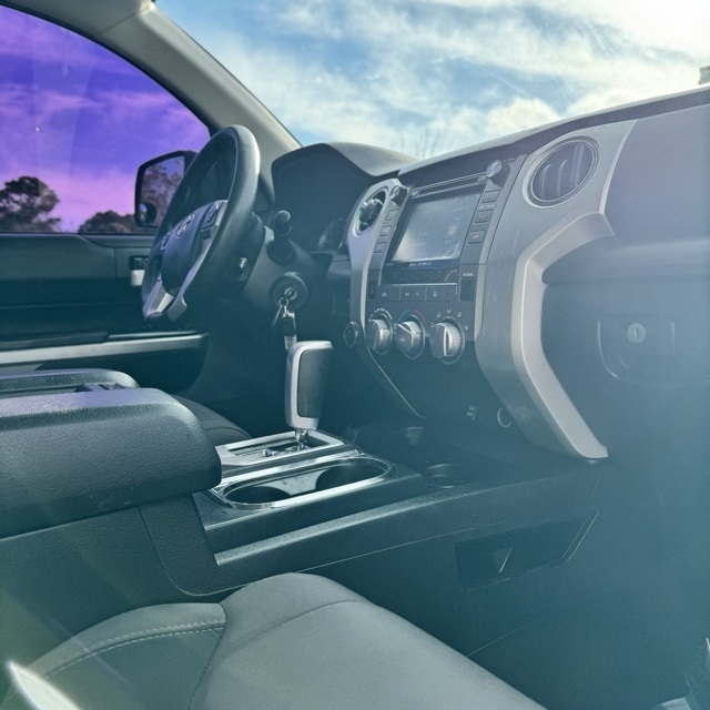 Toyota Tundra  2015 Toyota Tundra  2015