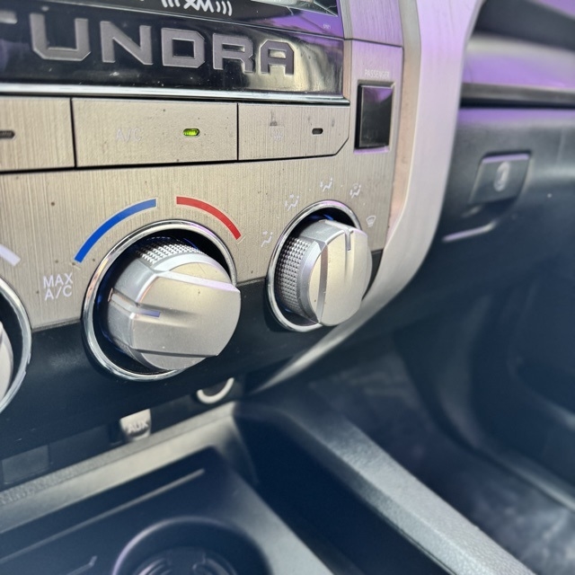 Toyota Tundra  2015 Toyota Tundra  2015