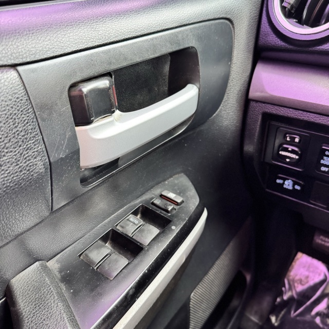 Toyota Tundra  2015 Toyota Tundra  2015