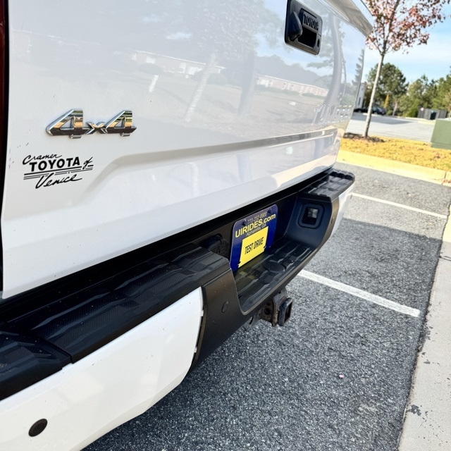 Toyota Tundra  2015 Toyota Tundra  2015