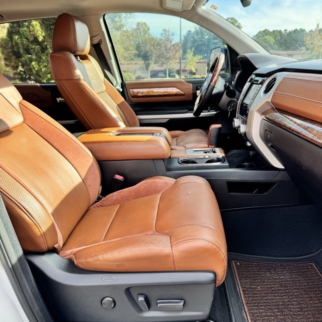 Toyota Tundra  2015 Toyota Tundra  2015