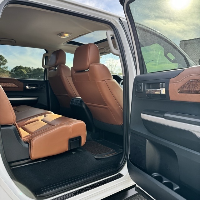 Toyota Tundra  2015 Toyota Tundra  2015
