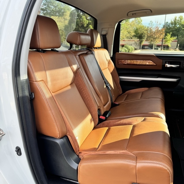 Toyota Tundra  2015 Toyota Tundra  2015