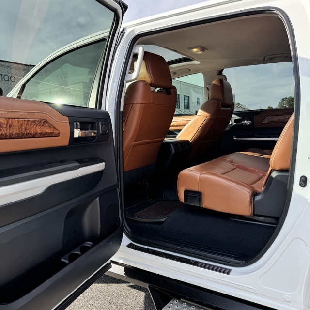 Toyota Tundra  2015 Toyota Tundra  2015