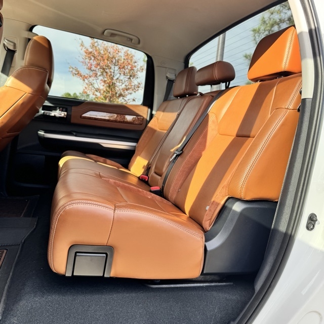Toyota Tundra  2015 Toyota Tundra  2015