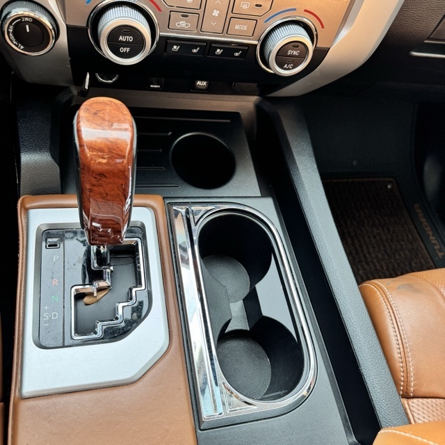 Toyota Tundra  2015 Toyota Tundra  2015