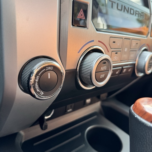 Toyota Tundra  2015 Toyota Tundra  2015