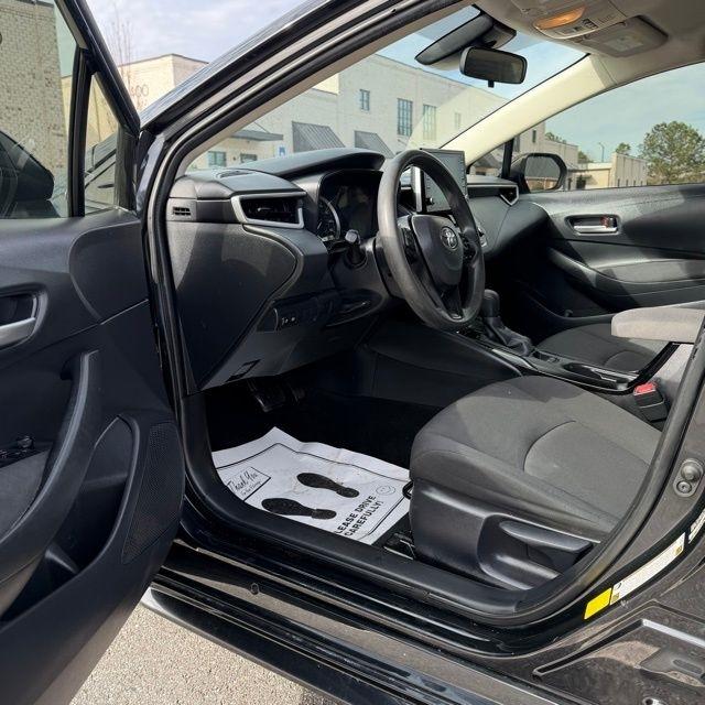 2020 Toyota Corolla LE - Photo 19